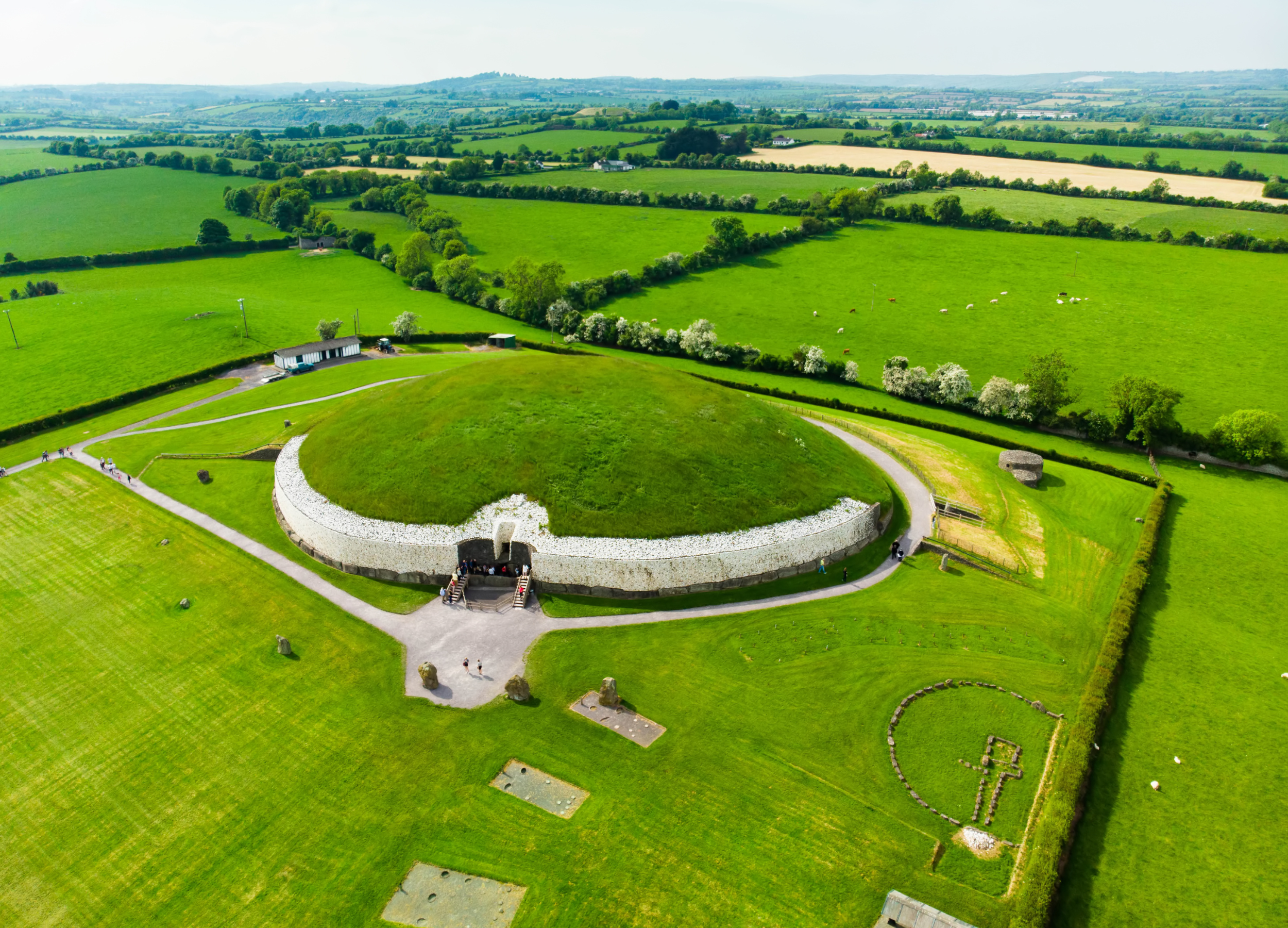 Read more about the article Newgrange
